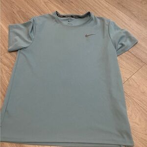 Nike Men's Blue Short Sleeve Tee